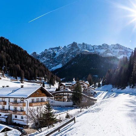 Garni Lanzinger Hotel Selva di Val Gardena Exterior photo