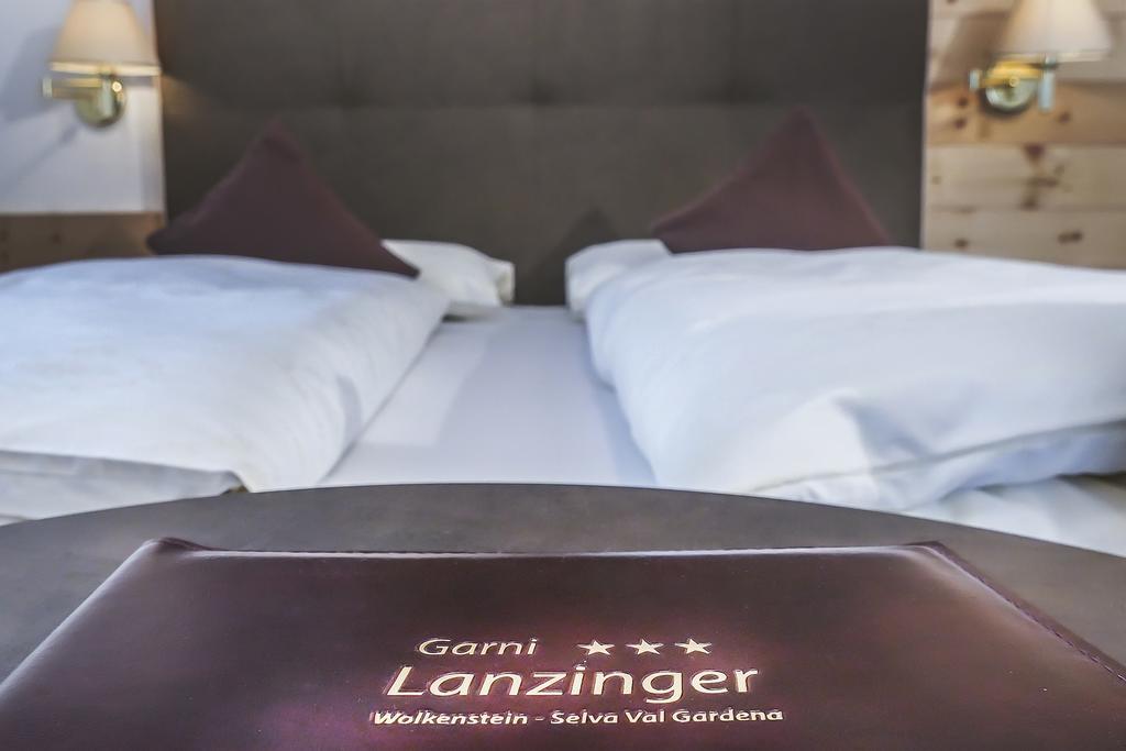 Garni Lanzinger Hotel Selva di Val Gardena Exterior photo