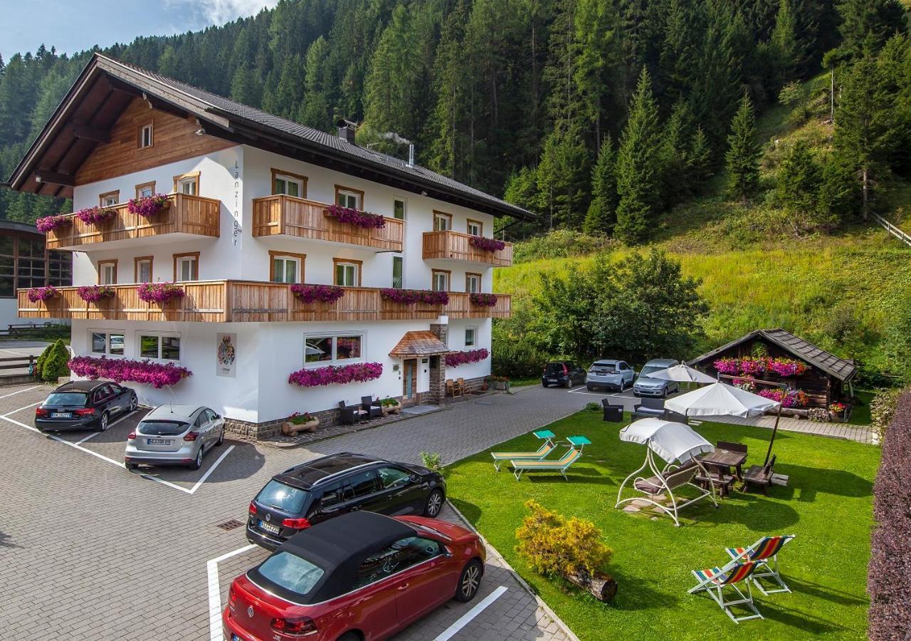 Garni Lanzinger Hotel Selva di Val Gardena Exterior photo